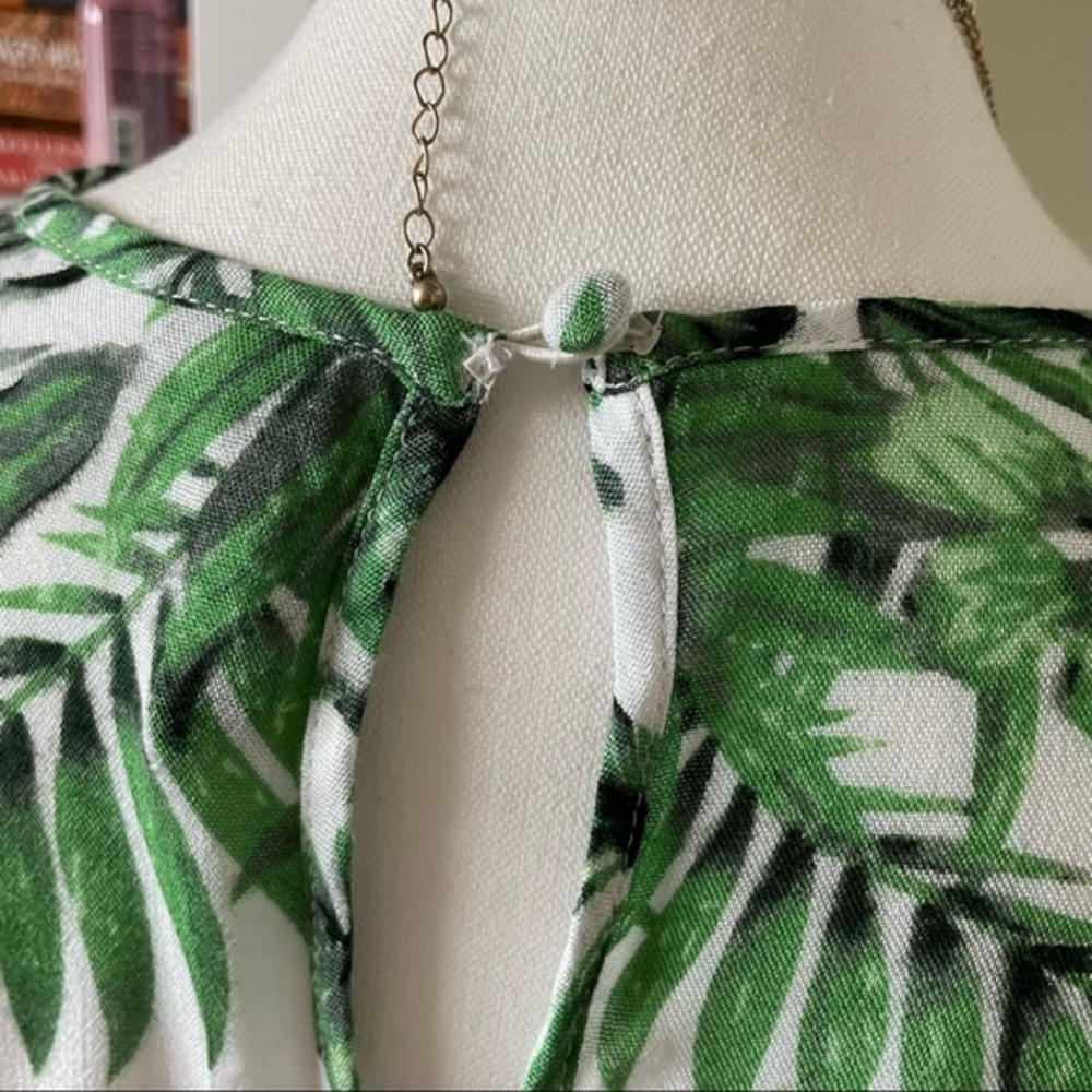 ASOS/Influence Tropical Romper - Picture 6 of 6